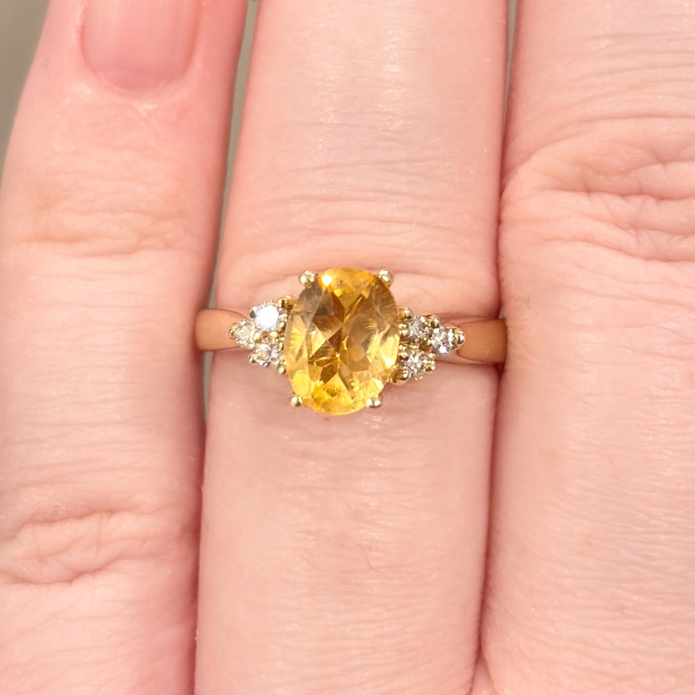 Vintage 14K Citrine Diamond Ring, Light Yellow Oval Solitaire Dainty Size 6.75 - Picture 3 of 14